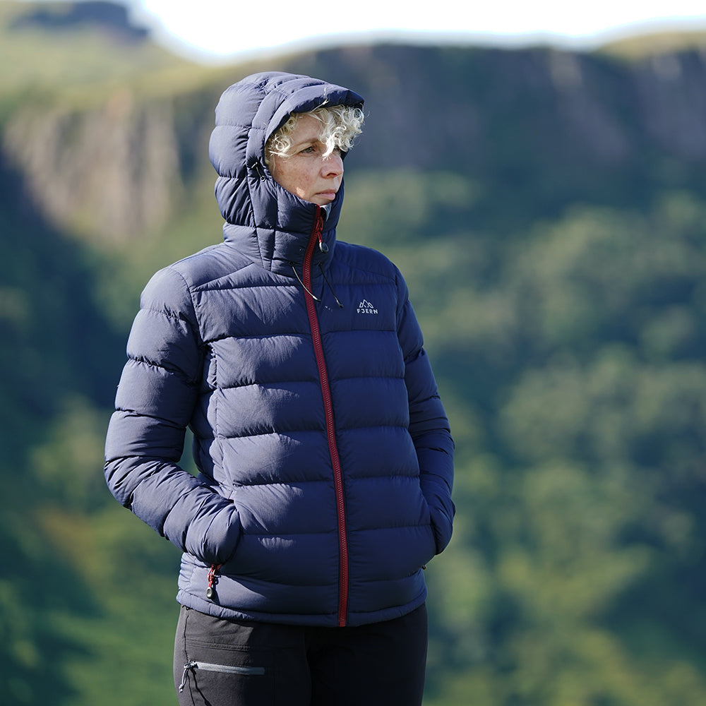 Fjern Womens Arktis III Down Hooded Jacket (Navy/Rust)