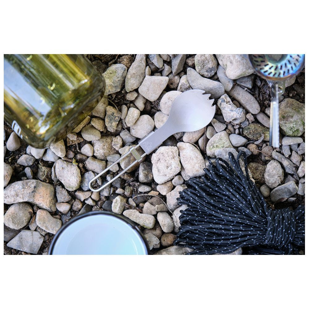 Fjern - Fjork Titanium Forked Spoon (Silver) | Discover the ultimate outdoor dining companion – our lightweight titanium foldable Fjork, a handy forked spoon that easily fits in your pocket or camping mug for meals on the go