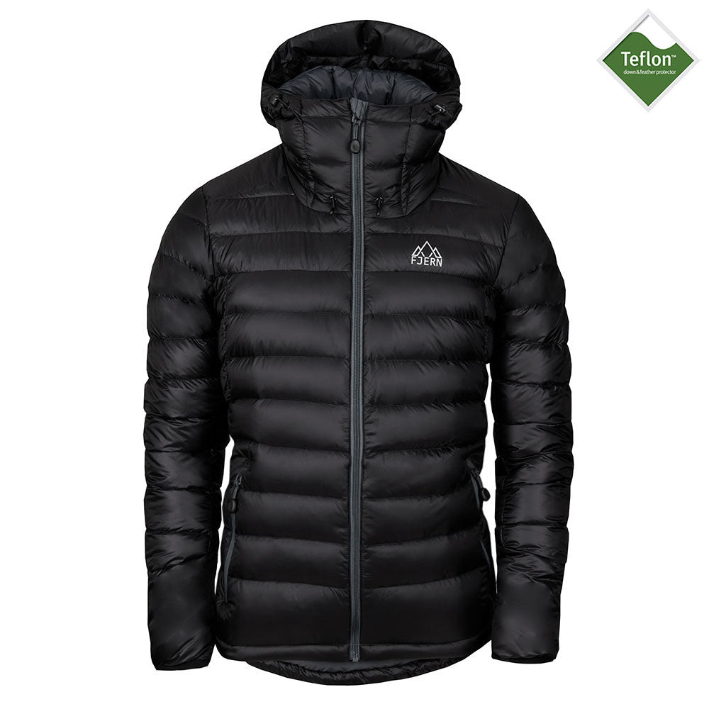 Charcoal) | The Arktis is an incredibly versatile insulated layer that stands strong in brutal conditions