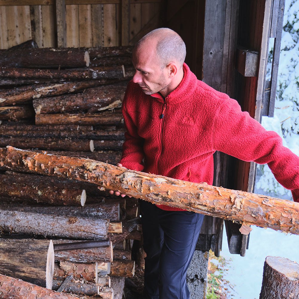 Fjern - Mens Koselig Polartec Fleece Jacket (Red/Orange) | Stay warm and cosy on your alpine adventures with our mid-layer Polartec fleece