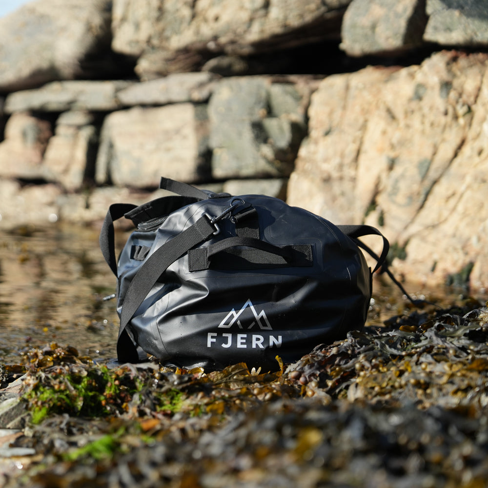 Hitsattu 90L Welded Duffle Bag (Black)