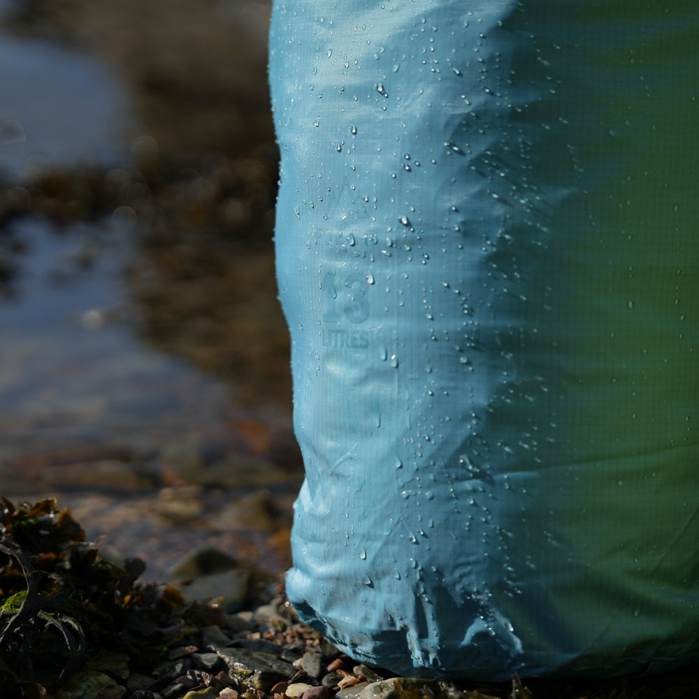 Fjern Sjötät 13L Premium Dry Bag (Arctic Blue)