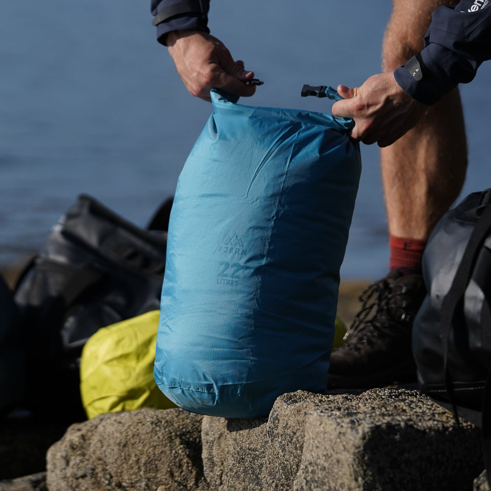 Fjern Sjötät 22L Premium Dry Bag (Arctic Blue)