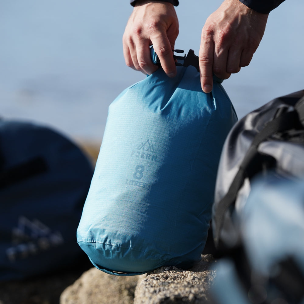 Fjern Sjötät 8L Premium Dry Bag (Arctic Blue)