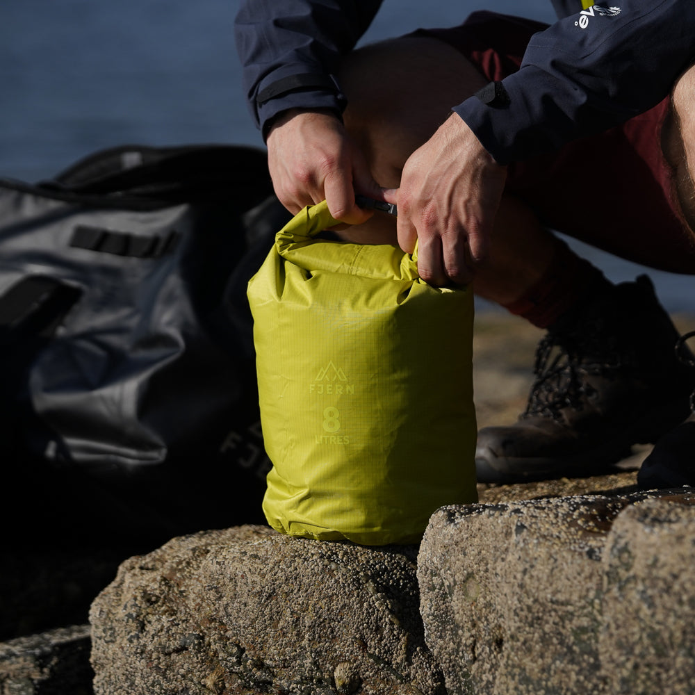 Fjern Sjötät 8L Premium Dry Bag (Citrus)