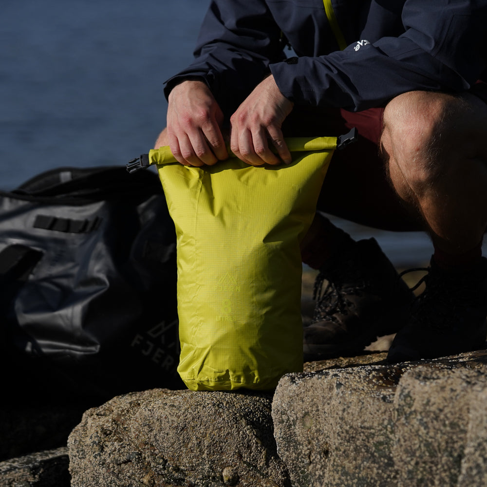 Fjern Sjötät 8L Premium Dry Bag (Citrus)