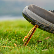 Fjern Stråle Tent Peg Set — Lightweight, durable, and designed for strong holding power, these high-visibility tent pegs are perfect for all terrains, ensuring your setup stays stable in any conditions