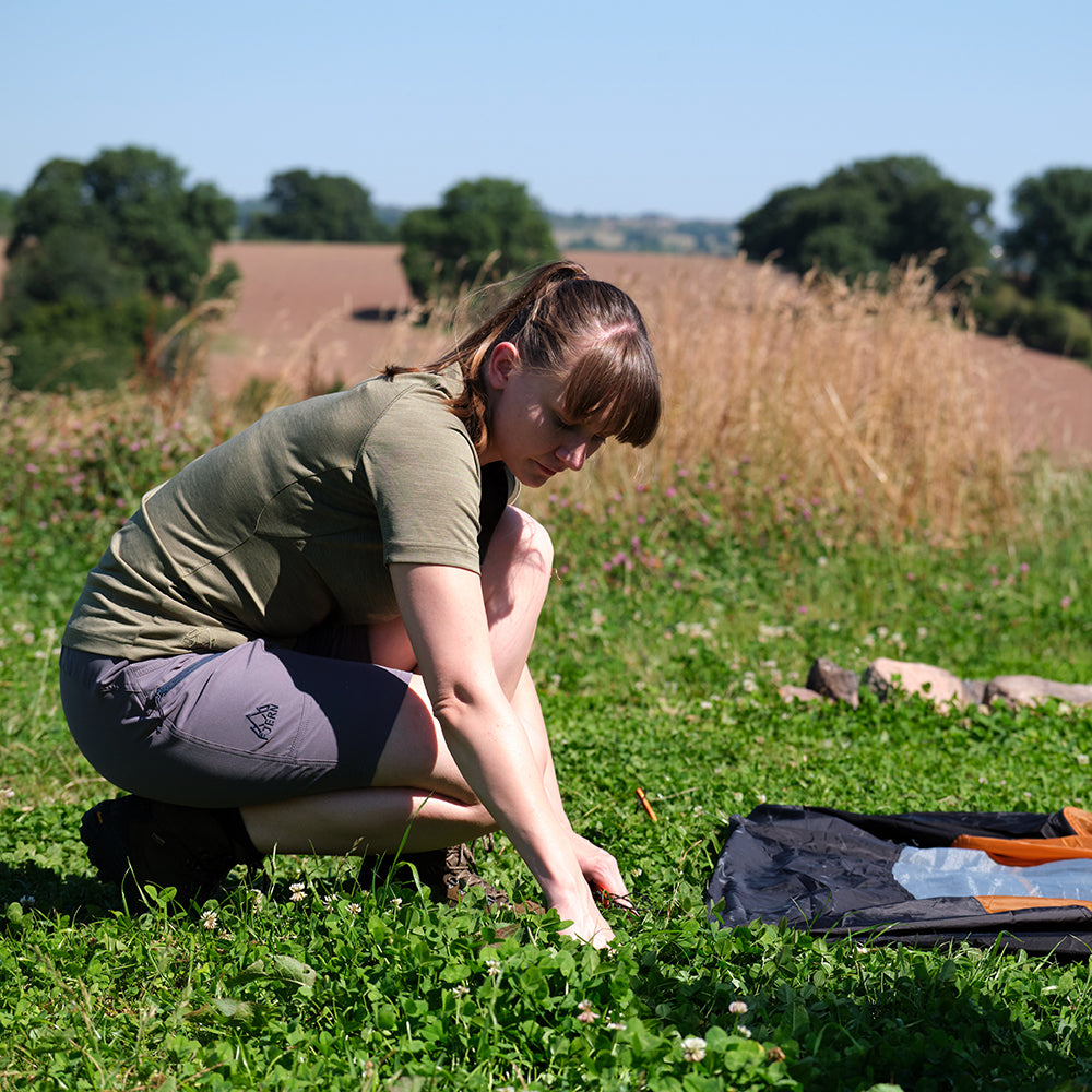 Fjern - Womens Klatring Softshell Shorts (Charcoal) | Our Klatring Shorts are designed for the avid hiker and adventurer