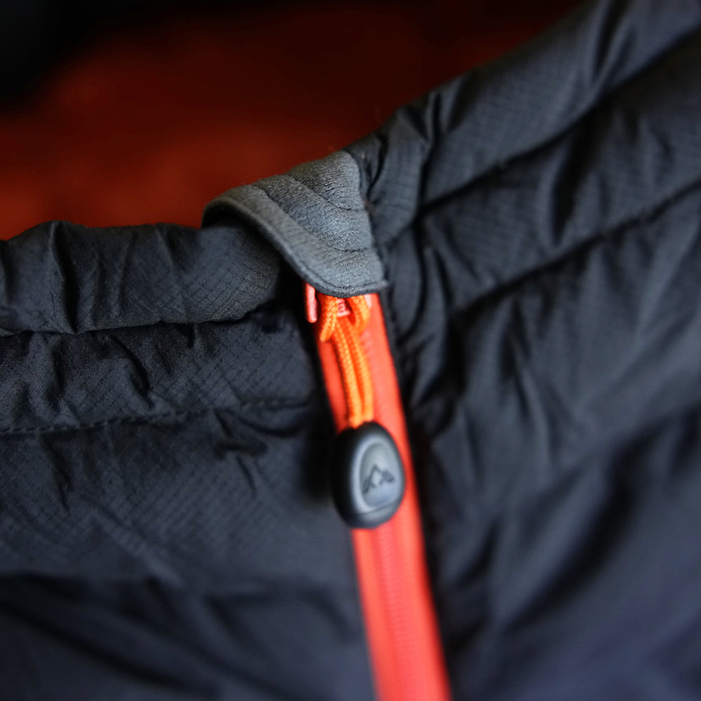 Fjern Mens Aktiv II Down Hooded Jacket (Black/Orange)