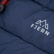 Fjern Mens Arktis III Down Hooded Jacket (Navy/Rust)
