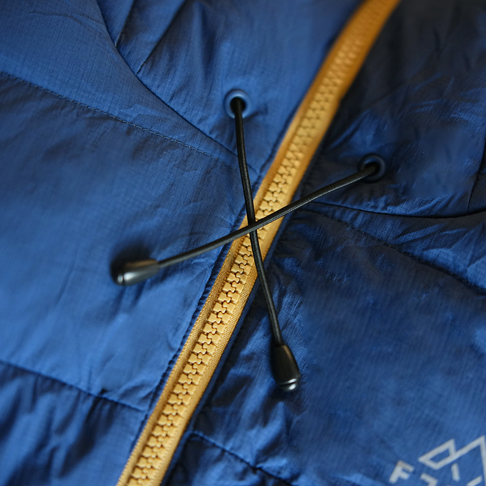 Fjern Mens Arktis III Down Hooded Jacket (Poseidon/Harvest Gold)