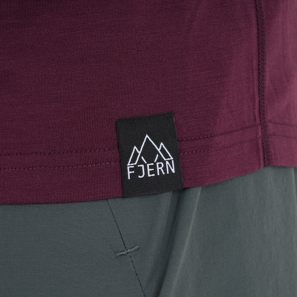 Mens Roundel Merino Blend T-Shirt (Aubergine/Chalk)