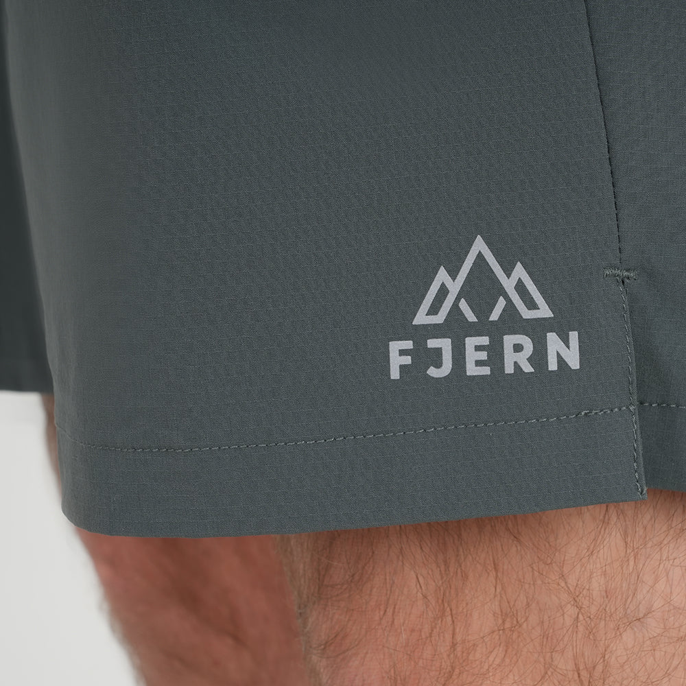Mens Skarn Lightweight Shorts (Urban Chic)