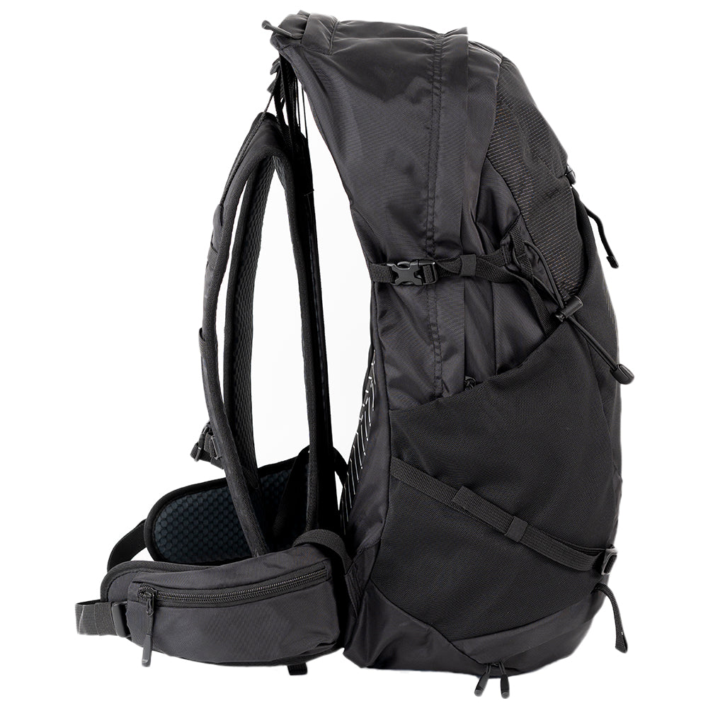 Fjern Snäcka 32L Backpack (Black)
