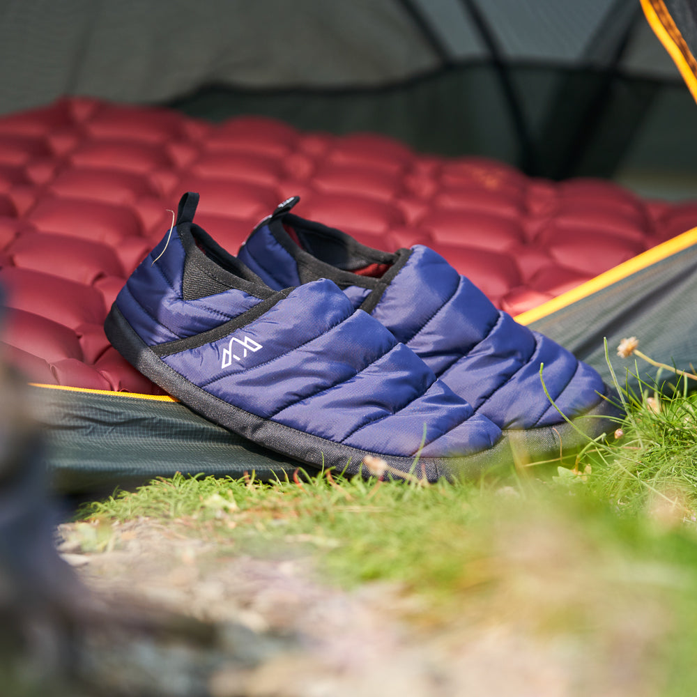 Tøffelhelt II Tent Slippers (Navy)