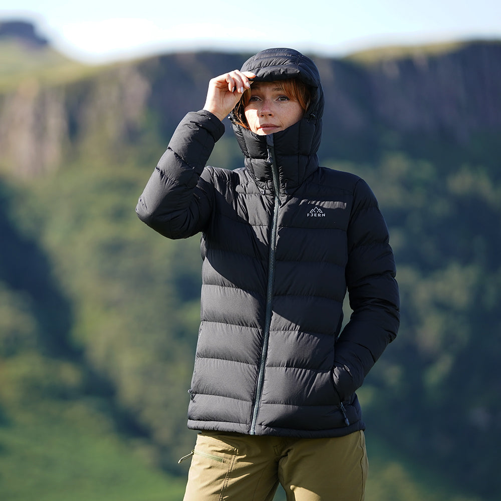 Fjern Womens Arktis III Down Hooded Jacket (Black/Charcoal)