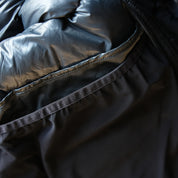 Fjern Womens Arktis III Down Hooded Jacket (Black/Charcoal)