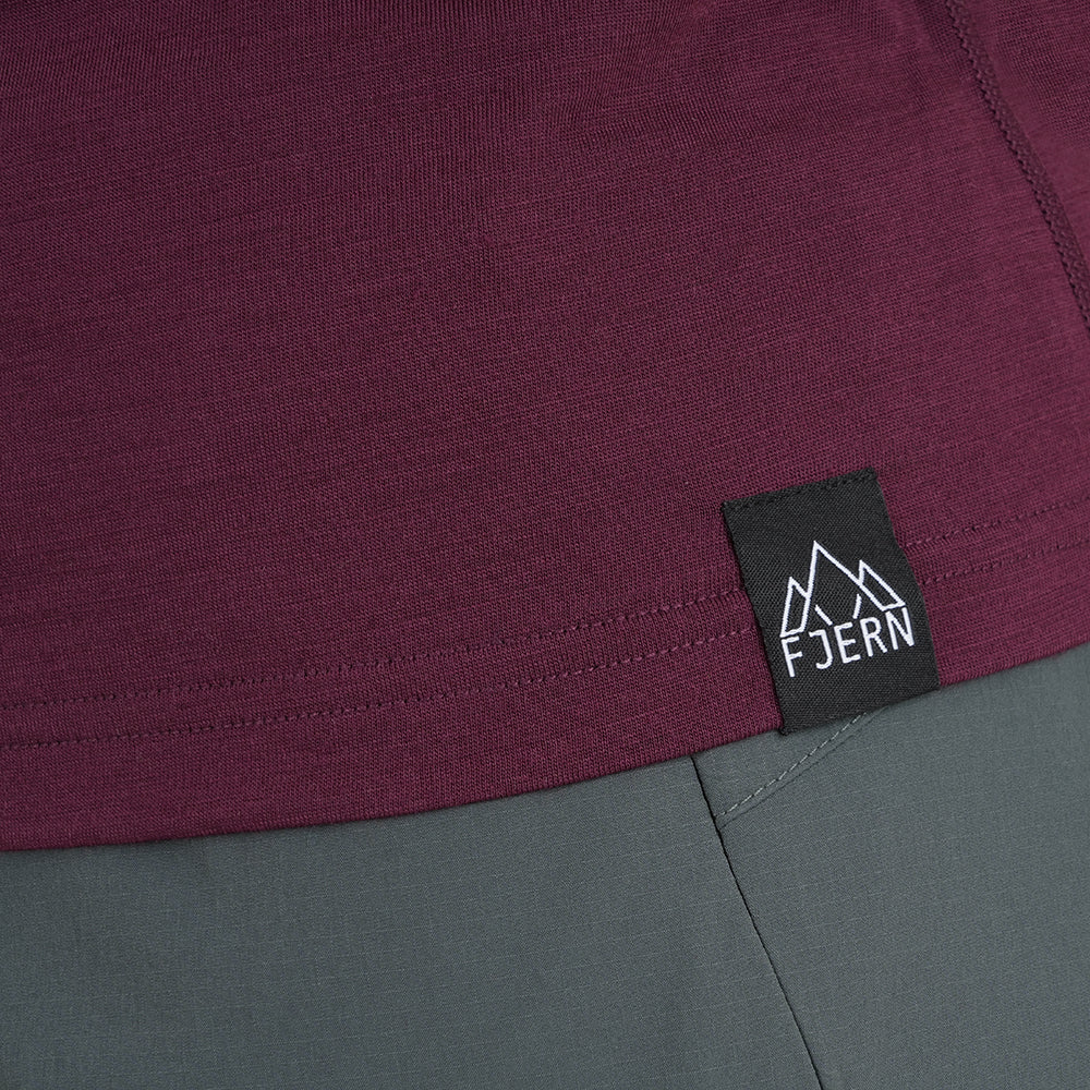 Womens Beyond Boundaries Merino Blend T-Shirt (Aubergine/Chalk)