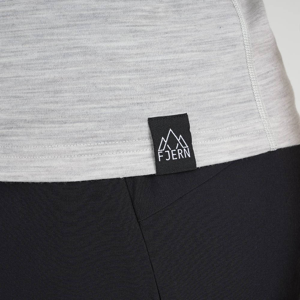 Womens Catch The Wild Merino Blend T-Shirt (Mist Grey Melange/Navy)