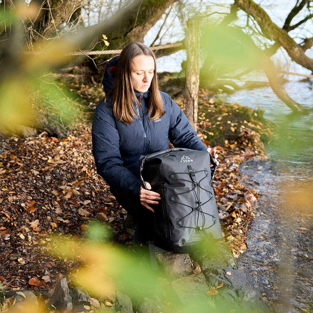 Fjern Womens Eldfjall Waterproof Down Jacket (Navy/Rust)