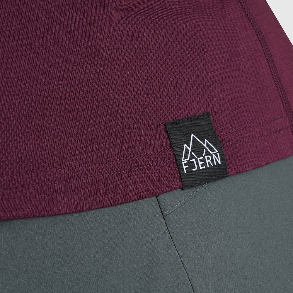 Womens Henge Merino Blend T-Shirt (Aubergine)