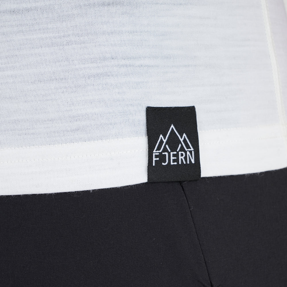 Womens Landscape Merino Blend T-Shirt (Chalk/Navy)