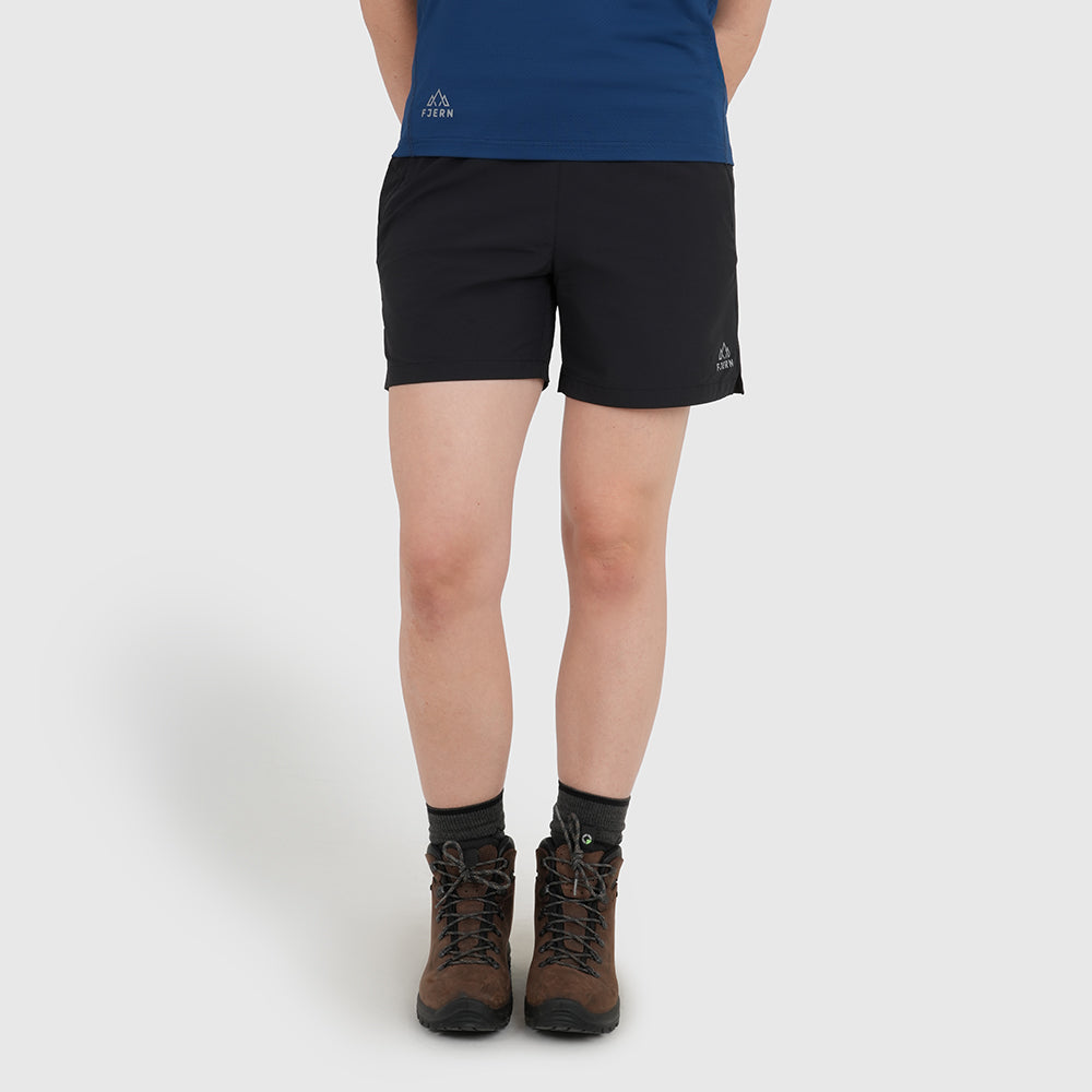Womens Skarn Lightweight Shorts (Black)
