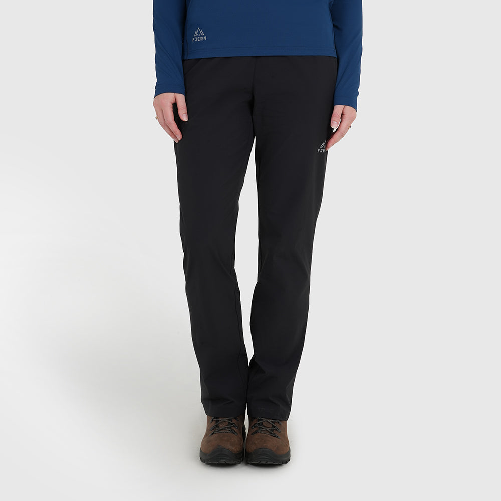Womens Skjotla Lightweight Trousers (Black)