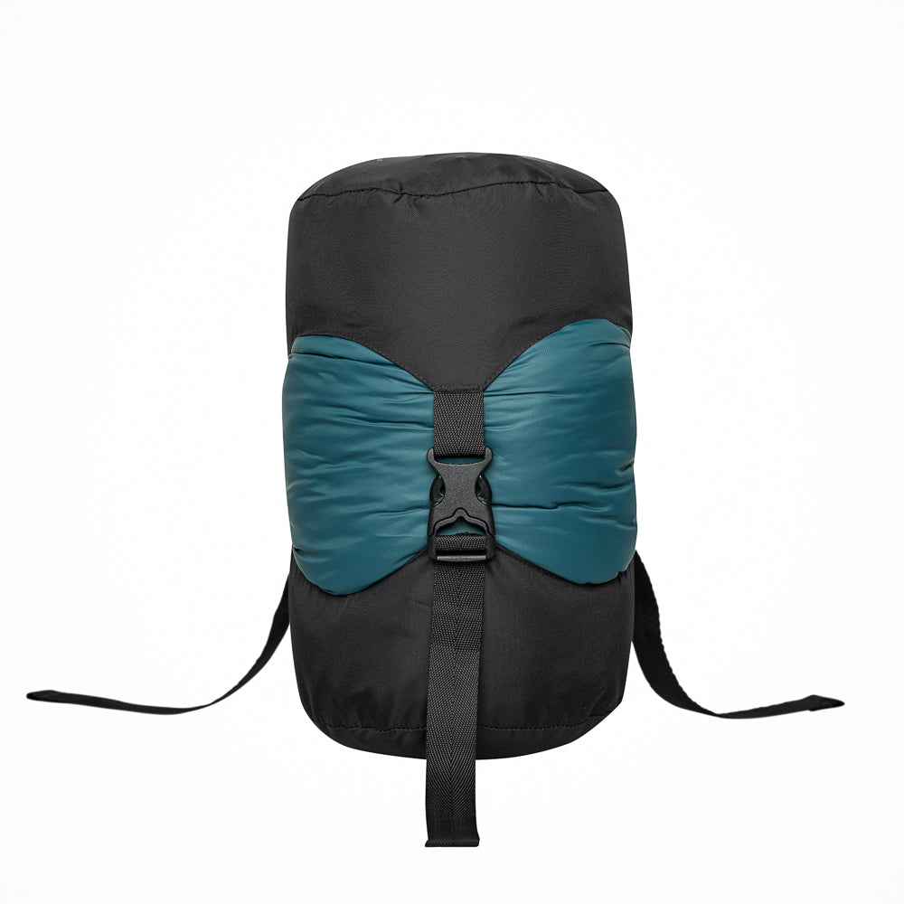 Fjern - Hygge 200 Down Sleeping Bag (Petrol/Arctic Blue) | Gear up for your fast-and-light adventures with the Hygge 200, an ultralight down-filled sleeping bag
