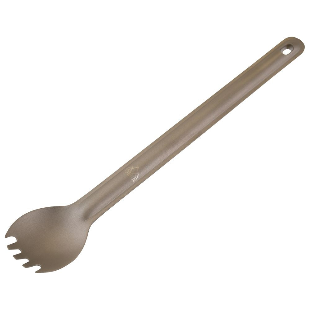 Fjern - Fjork Titanium Long Forked Spoon (Silver) | Our lightweight long-handled forked spoon is an essential tool for deep pots and food packets