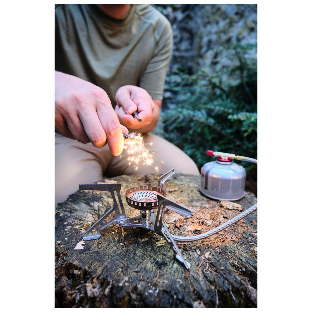 Fjern - Kipinä Fire Starter & Whistle (Black/Silver) | Stay prepared on your mountain adventures with our versatile 2-in-1 Pocket Fire Starter Tool
