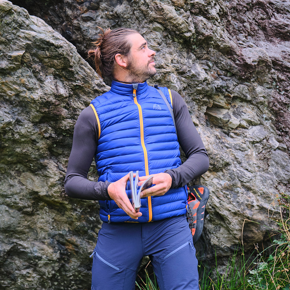 Fjern - Mens Aktiv Down Gilet (Electric/Sunshine) | Gear up your alpine performance with the Aktiv Gilet, a versatile and lightweight insulated layer that offers core warmth without the bulk