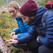 Fjern - Mens Aktiv Down Hooded Jacket (Navy/Rust) | Venture further with the Aktiv, a versatile and lightweight insulated layer that offers exceptional warmth in a compact package