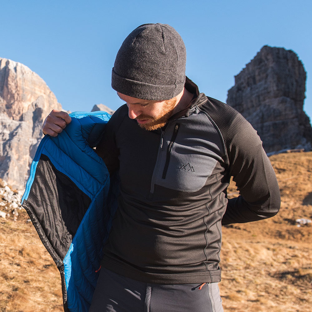 Cobalt) | Designed to provide core warmth without the weight, this gilet features a clean, sleeveless design for unrestrictive movement during active pursuits