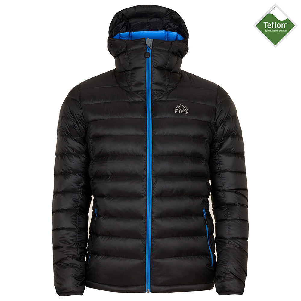 Cobalt) | The Arktis is an incredibly versatile insulated layer that stands strong in brutal conditions