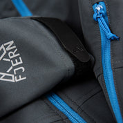 Fjern - Mens Grenser Softshell Jacket (Charcoal/Cobalt) | Conquer the mountains with the Grenser softshell, the ultimate jacket for alpine adventures