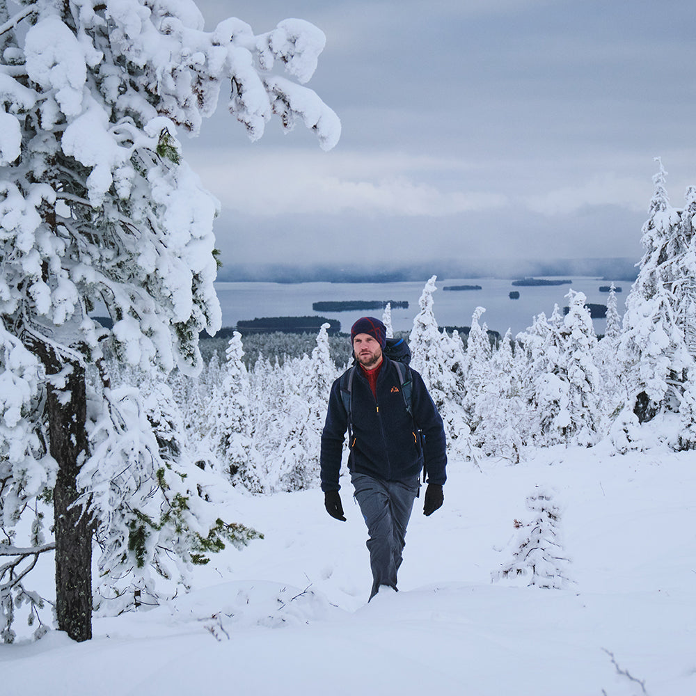 Sunshine) | Stay warm and cosy on your alpine adventures with our mid-layer Polartec fleece