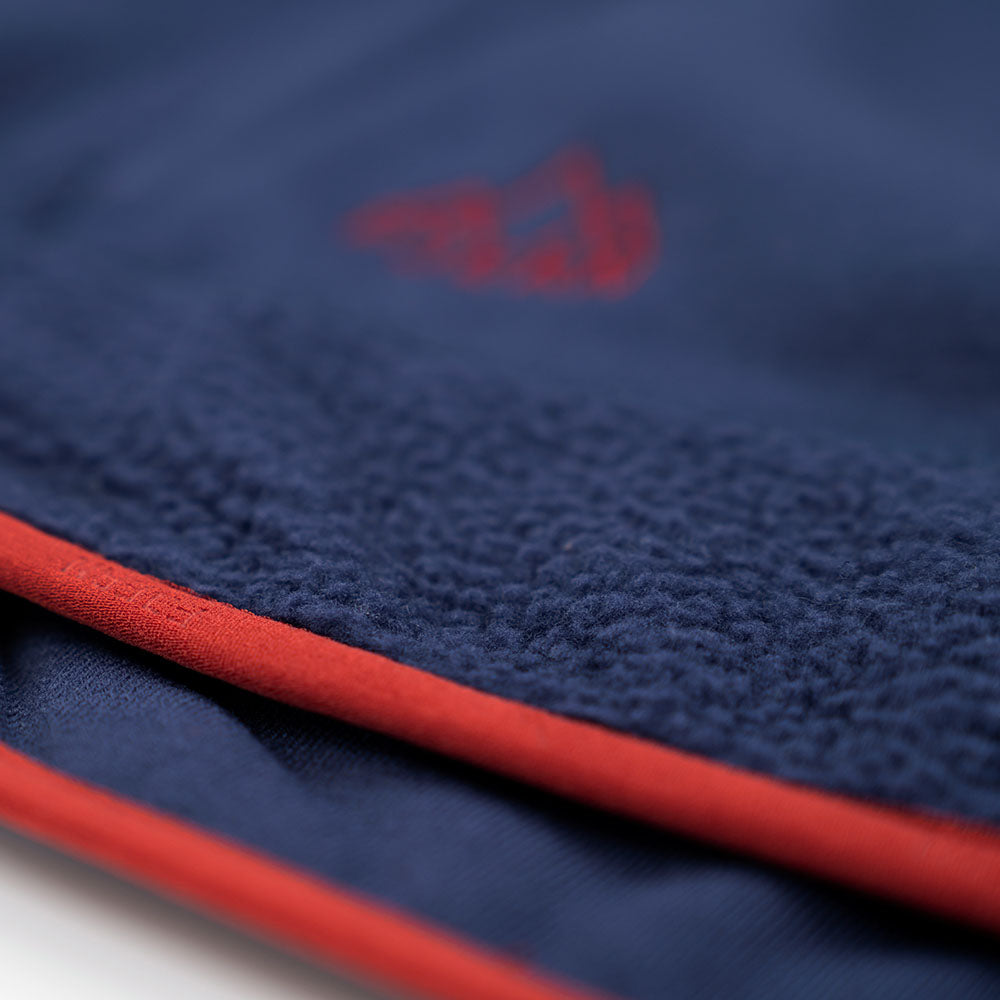 Fjern - Mens Mysig Eco Half Zip Fleece (Navy/Rust) | The Mysig Eco Fleece is your essential mid-layer for every outdoor adventure