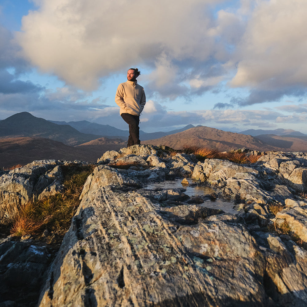 Fjern - Mens Mysig Eco Half Zip Fleece (Oatmeal/Grey Brown) | The Mysig Eco Fleece is your essential mid-layer for every outdoor adventure