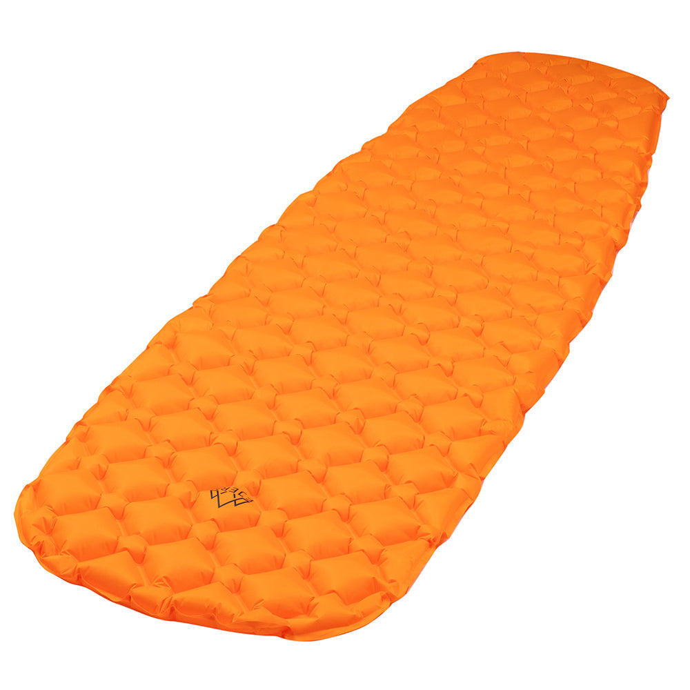 Fjern - Snabb Inflatable Lightweight Camping Mat (Sunshine) | Embark on summer adventures with this lightweight and compact sleeping solution