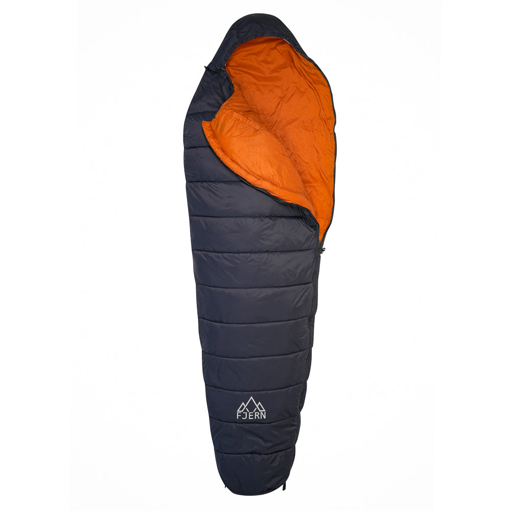 Fjern - Snarka 240 Sleeping Bag (Storm Grey/Burnt Orange) | The Snarka 240 is a lightweight synthetic sleeping bag equipped for diverse climates