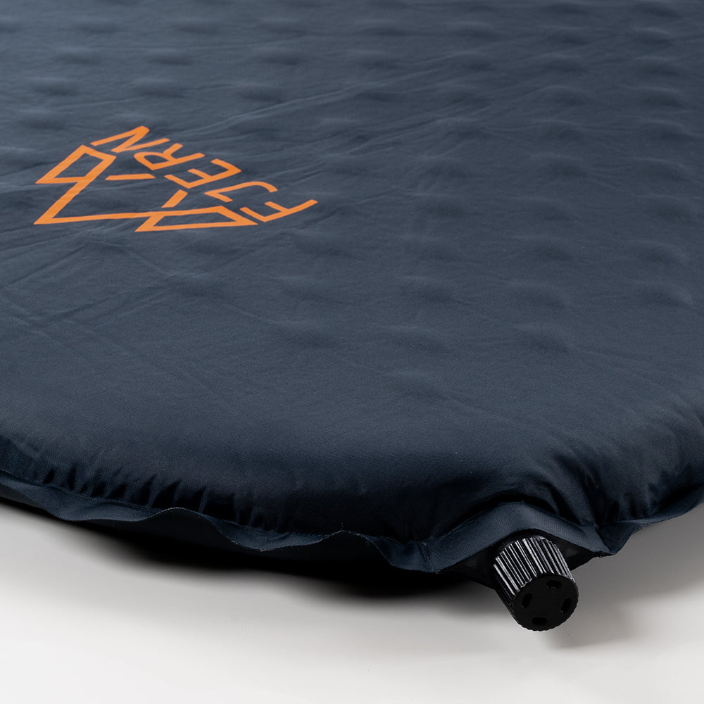 Fjern - Stotte Inflatable Insulated Camping Mat (Storm Grey) | Conquer the cold with the Stotte Self-Inflating Mat