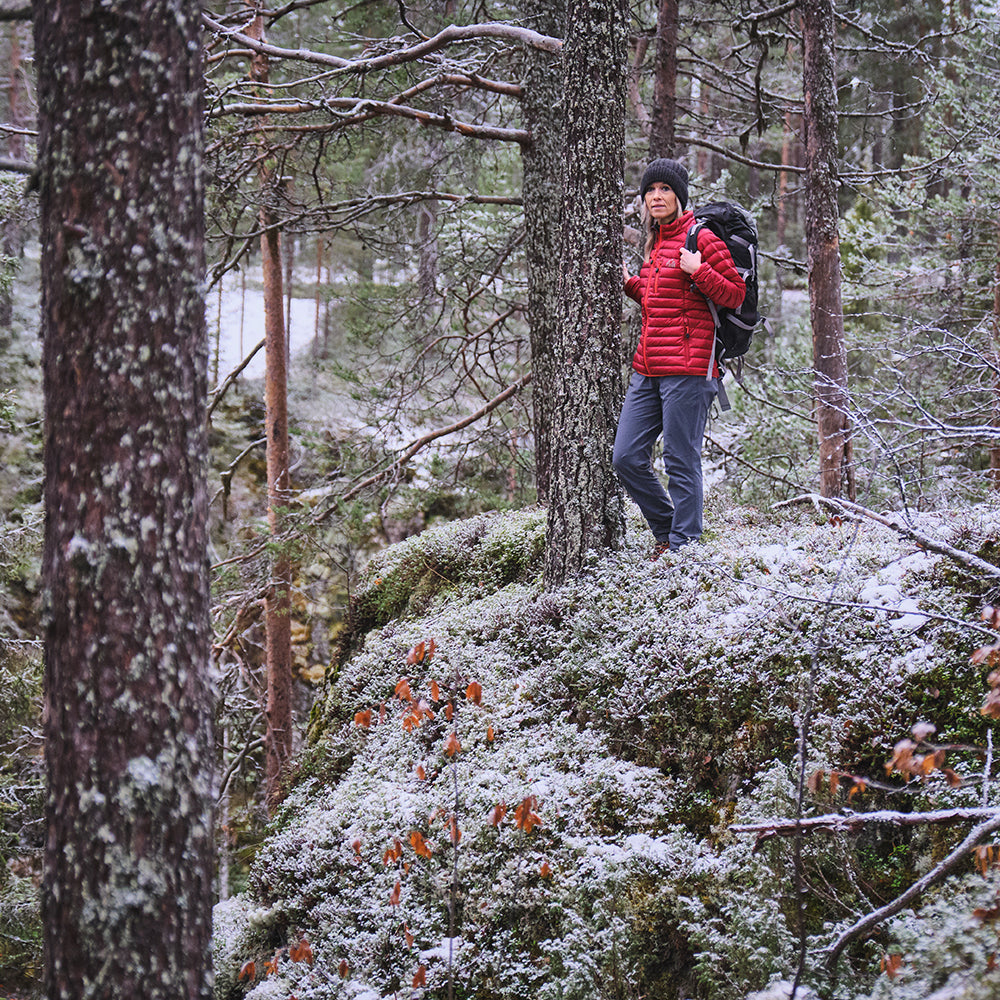 Fjern - Womens Aktiv Down Hoodless Jacket (Raspberry Red/Orange) | Venture further with the Aktiv, a versatile and lightweight insulated layer that offers exceptional warmth in a compact package