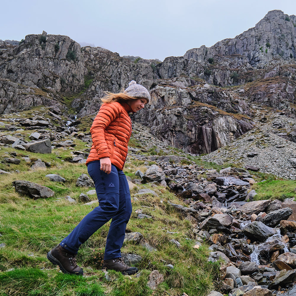 Fjern - Womens Aktiv Down Hoodless Jacket (Burnt Orange/Navy) | Venture further with the Aktiv, a versatile and lightweight insulated layer that offers exceptional warmth in a compact package