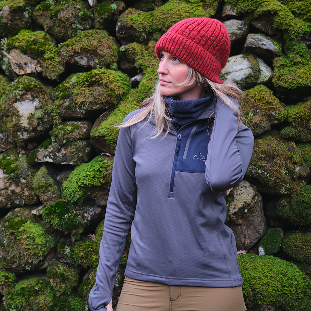 Navy) | Designed to meet the demands of ever-changing alpine conditions, the Bresprekk functions as both a winter baselayer and a lightweight midlayer
