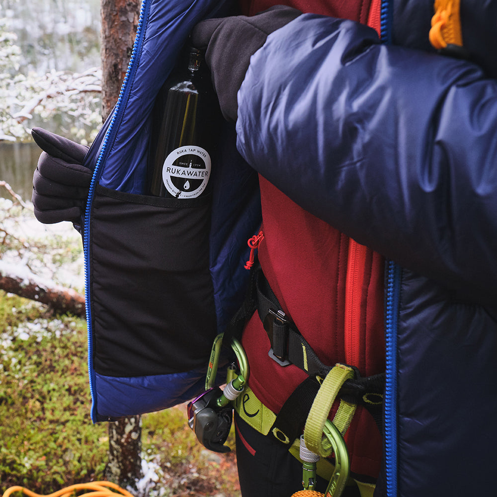 Fjern - Womens Husly Super Insulated Jacket (Navy/Electric) | Brave the extreme cold with our warmest insulated layer, perfect for climbing and outdoor adventures in frigid conditions