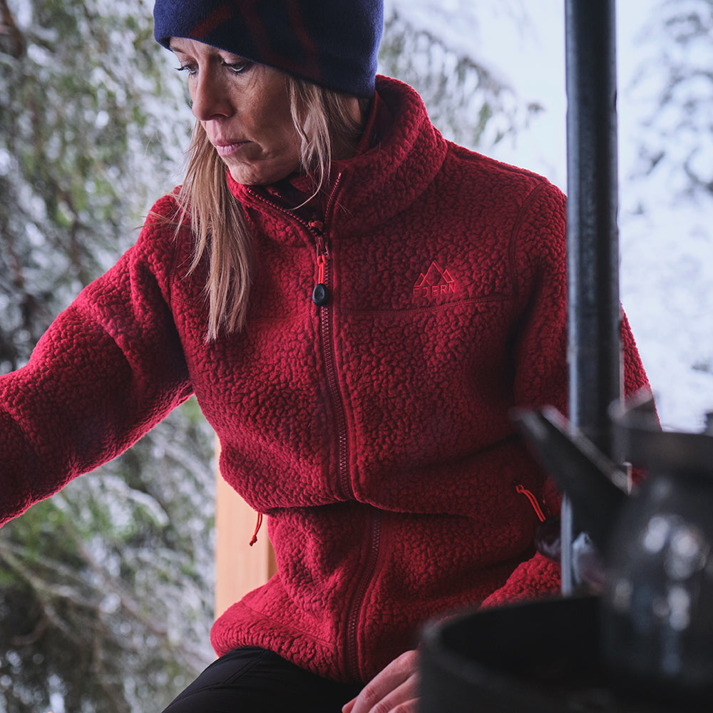 Fjern - Womens Koselig Polartec Fleece Jacket (Red/Orange) | Stay warm and cosy on your alpine adventures with our mid-layer Polartec fleece